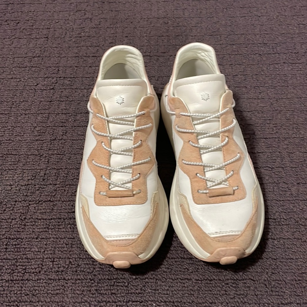 STUART WEITZMAN SNEAKERS